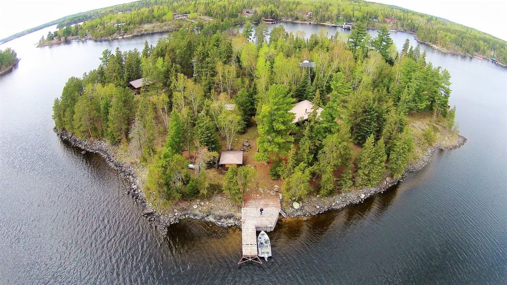 Lake of the Woods rental private island