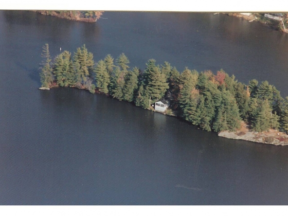 Dogatraz Island, Vermont