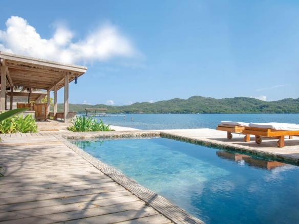 Honduras private island rental