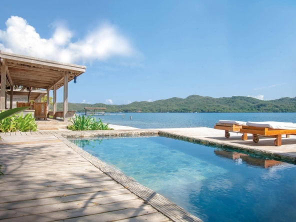 Honduras private island rental