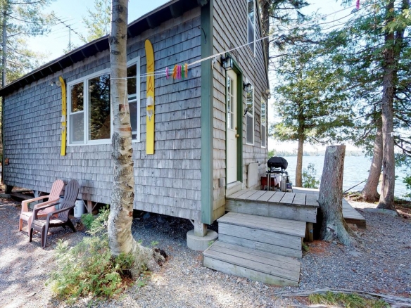airbnb private island in Maine