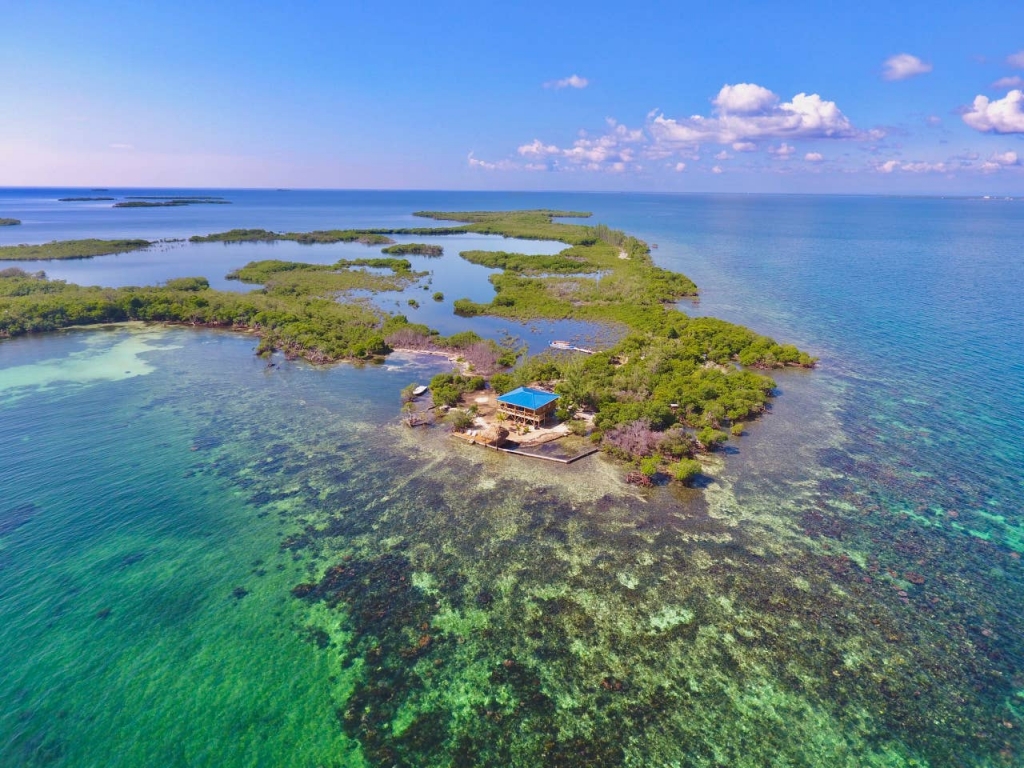 Lark Caye, Belize: Private Island